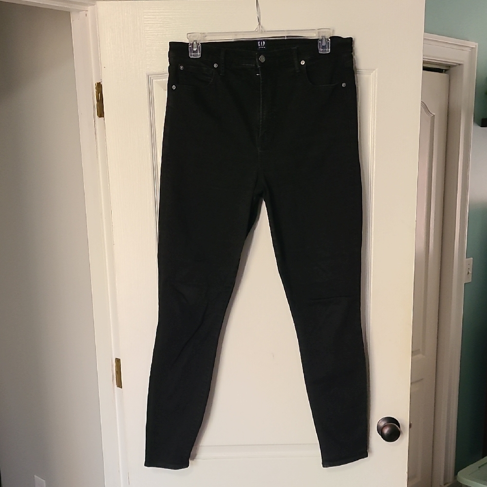 GAP Women's Black Skinny Jeans